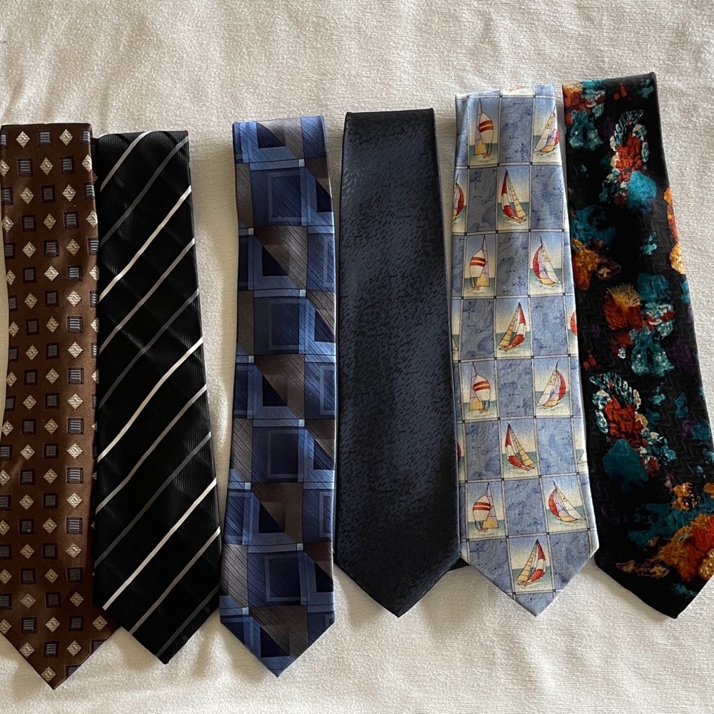 Lot 4- Assorted Men's Neckties - Blue, Black, Brown, Cream, Multicolor